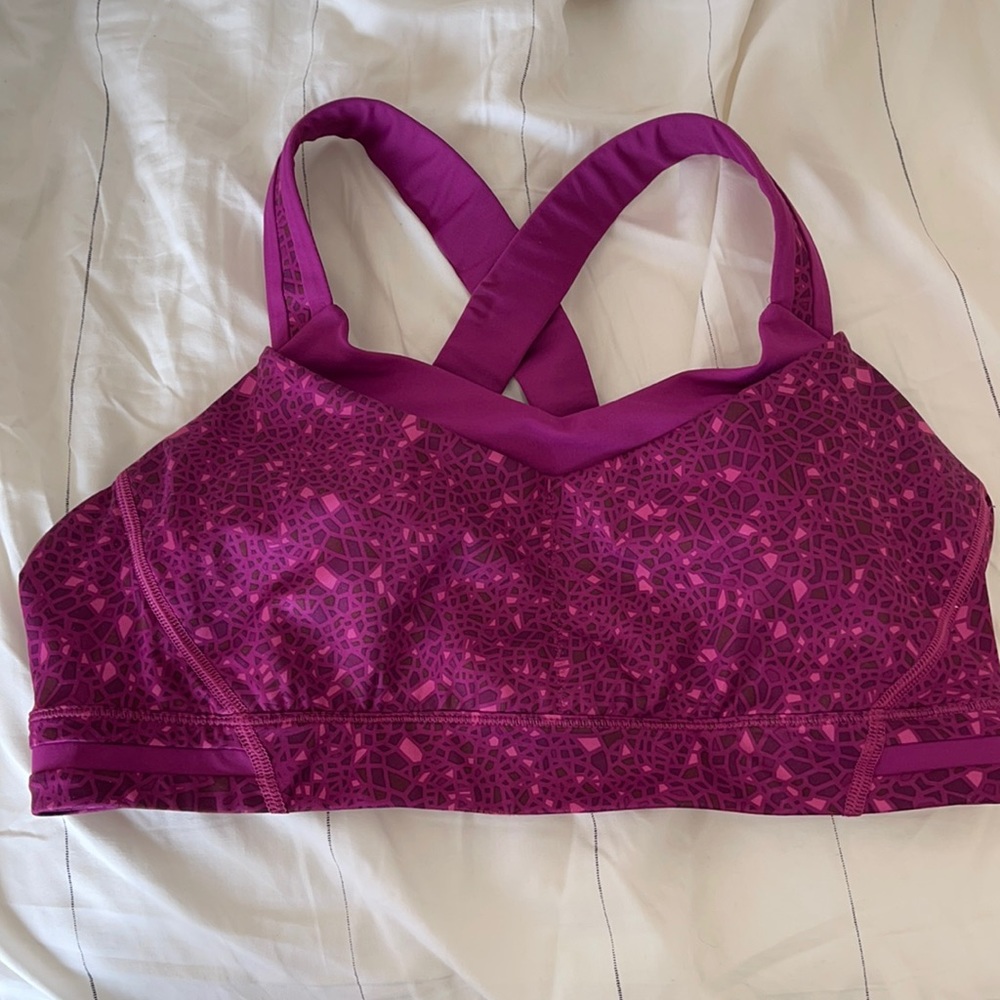 lululemon sports bra